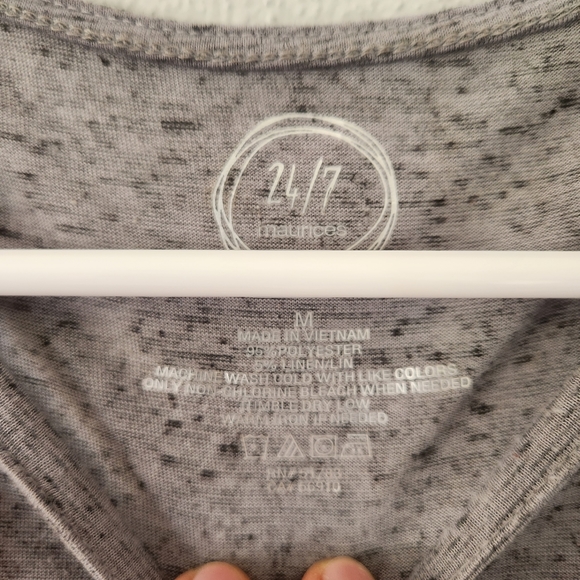 24/7 Maurices Top - Picture 2 of 6